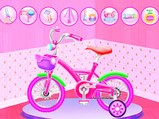 Girl Bike Fix Washing Salon